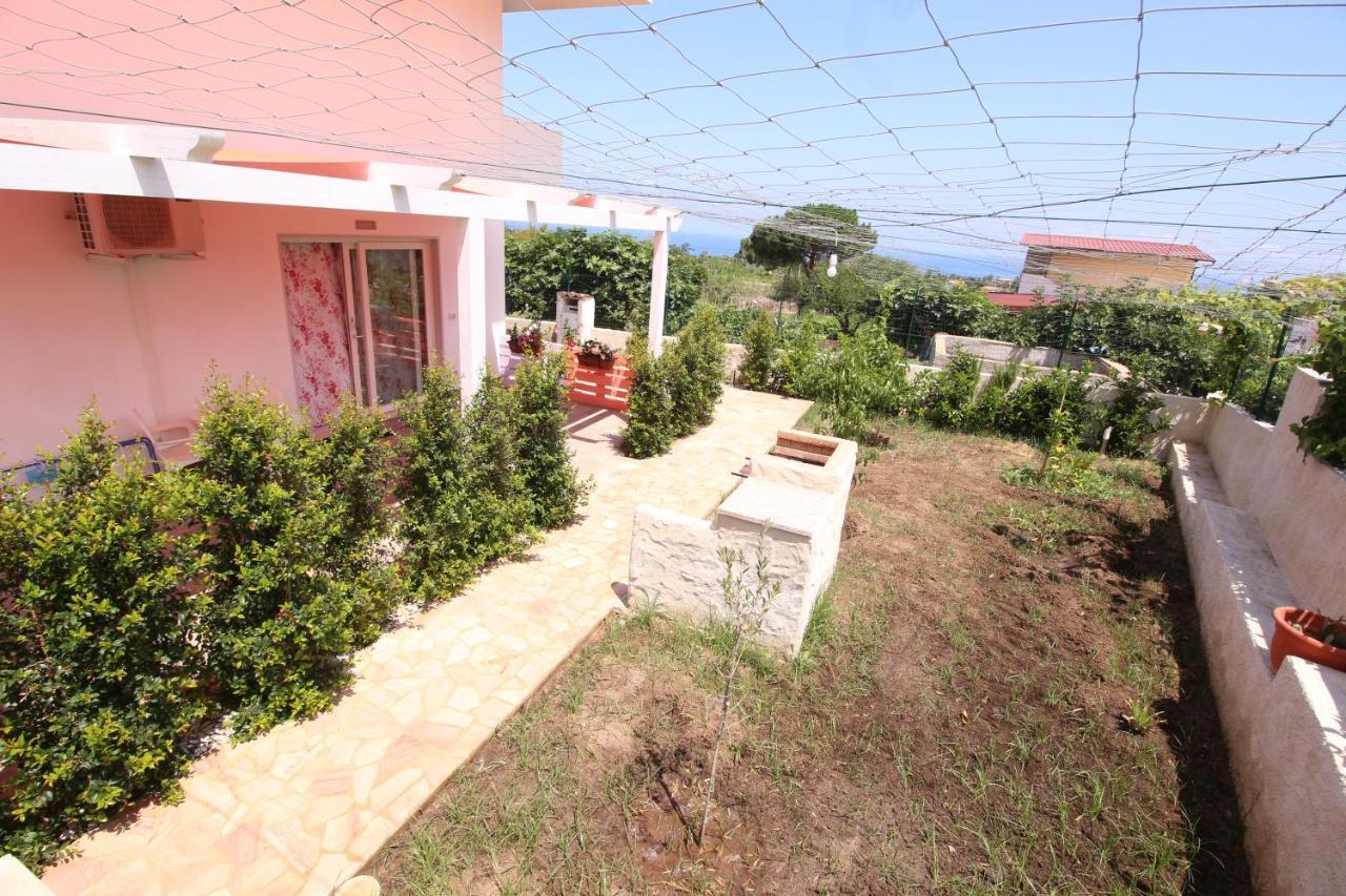 Apartament Chiaro Di Luna Santa Domenica  Zewnętrze zdjęcie